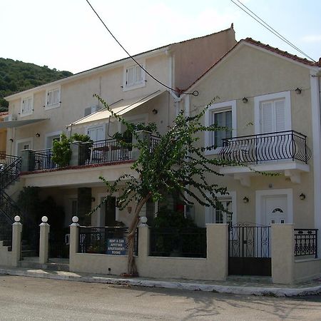 Starvillas Apartments And Studios Agia Efimia Exterior photo